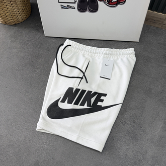 Nike Big Swoosh Logo Şort | Krem