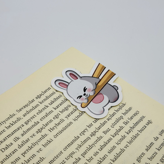 Mochi Leebit Magnetic Bookmark