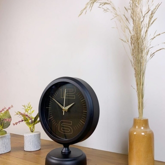 Siyah Metal Spor Masa Saati 25×20 cm