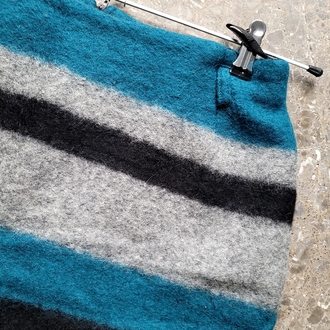 Cool wool skirt