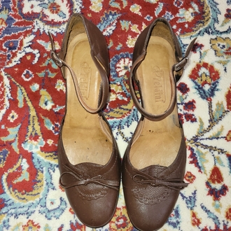 Vintage Brown shoes