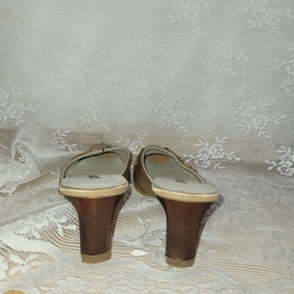 Vintage mules