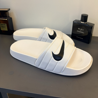 Nike Calm Beyaz Terlik 