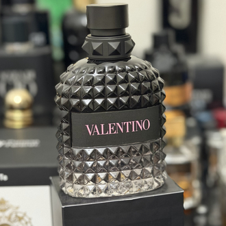 Valentino Born in Roma Intense Uomo