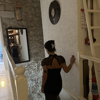 DANTEL YAKA PARÇALI STRAPLEZ ELBİSE