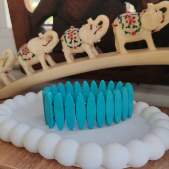 ortadaki model bileklik