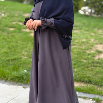 FARAH FERACE 