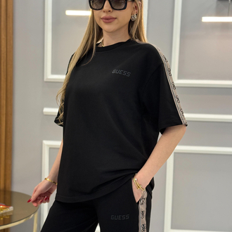 Guess şeritli siyah takım