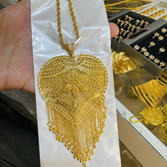 Büyük hint kolye