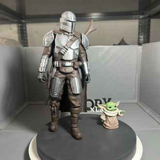 El Boyaması Mandalorian & Grogu (Baby Yoda) 3D Figür – Koleksiyonluk Dekor – 27 cm