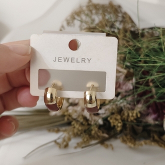 Kahve detaylı mini altın küpe