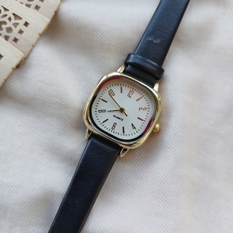 vintage kare saat