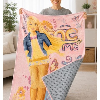 Barbie Figürlü Çocuk Odası Halısı – Yumuşak Dokulu, Kaymaz Tabanlı