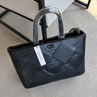 Calvin Klein Re-Lock Quilt Tote Black (28x38)