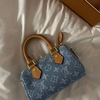 Louis Vuitton mini çanta