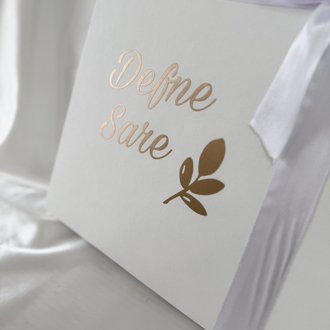 Eloria Deluxe Baby Box