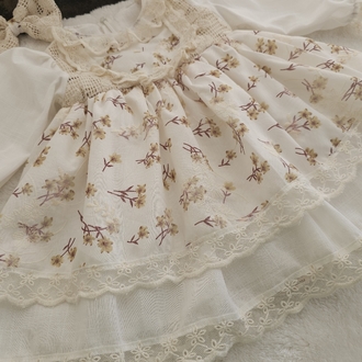 çiçekli vintage elbisemiz 