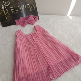 pembe pileli elbise