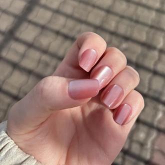 Pembe Takma Tırnak