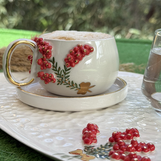 Kokinalı duble kahve fincanı ve kokina işli tepsi