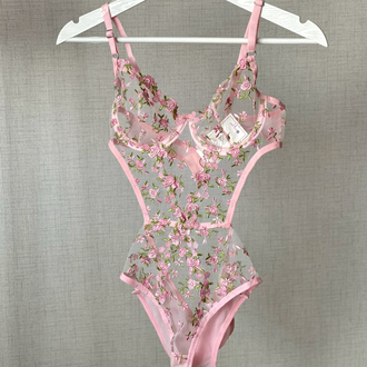 Pembe Çiçekli Bodysuit
