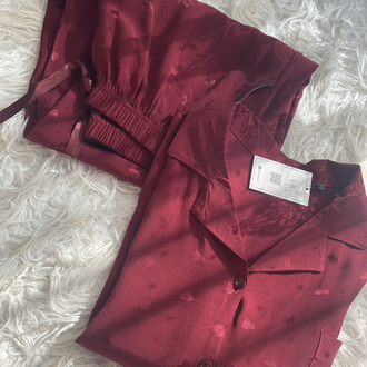 Kırmızı Kalpli Uzun Kollu Pijama Takımı