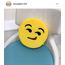 yan gülen emoji