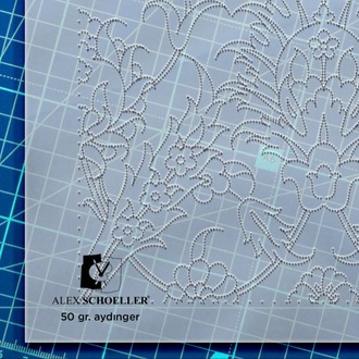 Perforated Stencil 20 x 20 cm – Ulama Symmetrical Hatayi Tile Pattern