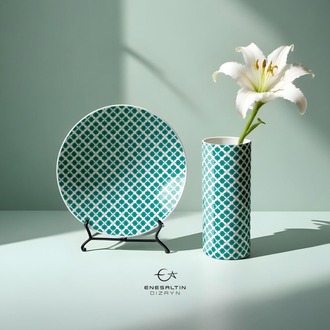 Perforated Stencil 32 x 32 cm. - Cloverleaf Seamless Plate / Tile Pattern