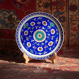 Perforated Stencil - Iznik 1570 Ivy Pench Composition Tile Pattern