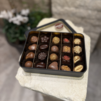 Lüks Metal Kutu Karışık Dolgulu Çikolata | 200 gr