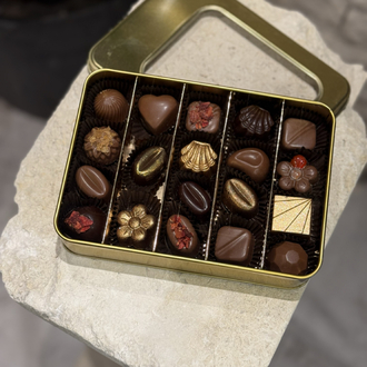 Lüks Metal Kutu Karışık Dolgulu Çikolata | 200 gr