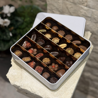 Lüks Kare Metal Kutu Karışık Dolgulu Çikolata | 300 gr