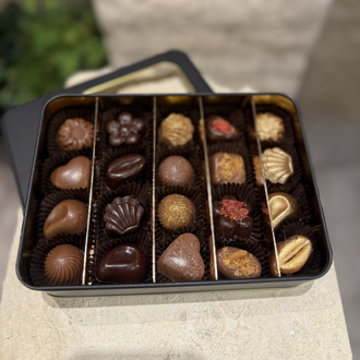 Lüks Metal Kutu Karışık Dolgulu Çikolata | 200 gr