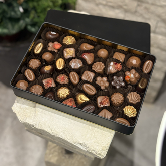 Lüks Metal Kutu Karışık Dolgulu Çikolata | 400 gr