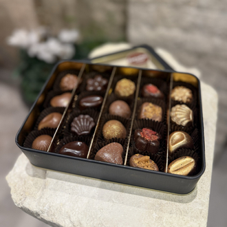 Lüks Metal Kutu Karışık Dolgulu Çikolata | 200 gr