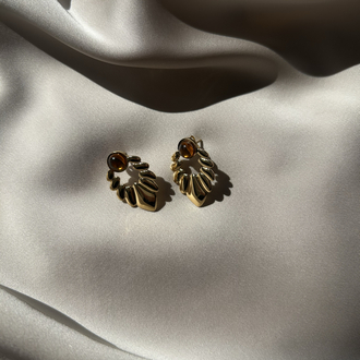 Kahve detaylı gold küpe
