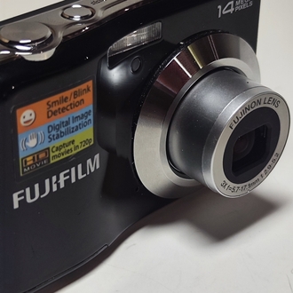 FUJİFİLM AV200 DİJİTAL FOTOĞRAF MAKİNESİ 