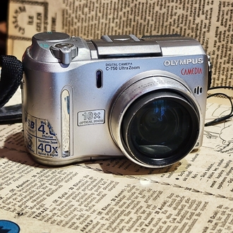 Olympus Dijital Fotoğraf Makinesi 
