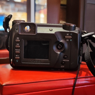 CASİO QV-400 
