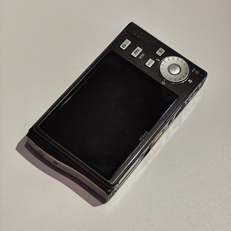 Nikon Coolpix S6 Dijital Fotoğraf Makinesi 