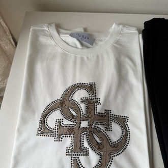Guess tshirt 