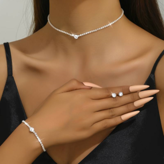 ZARİF MODEL ZİRKON TAŞLI TAKI SETİ
