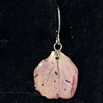 Pembe petal küpe