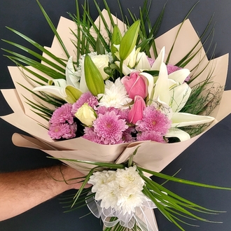 Lilyum buketi