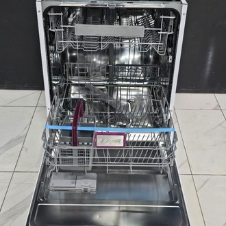 SIFIRLANMIŞ ARÇELİK BEYAZ CAM ANKASTRE 8 PROGRAMLI BULAŞIK MAKİNESİ
