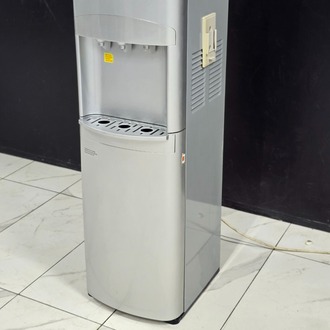 2. EL BOSCH RDW1570 GRİ GİZLİ DAMACANALI SU SEBİLİ