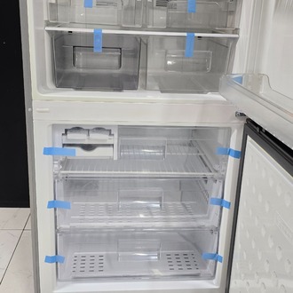 SIFIRLANMIŞ ARÇELİK SİYAH 475 LT KOMBİ TİPİ NOFROST BUZDOLABI
