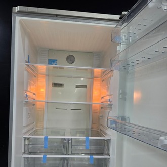 SIFIRLANMIŞ BEKO 475 LT INOX KOMBİ TİPİ NOFROST BUZDOLABI