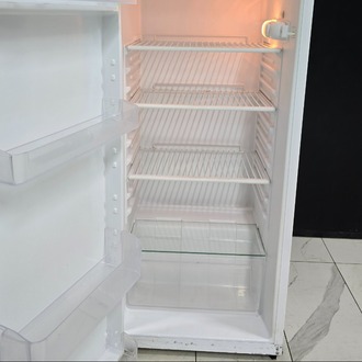 2. EL WESTFROST 300 LT 55 CM LİK STATİK BUZDOLABI